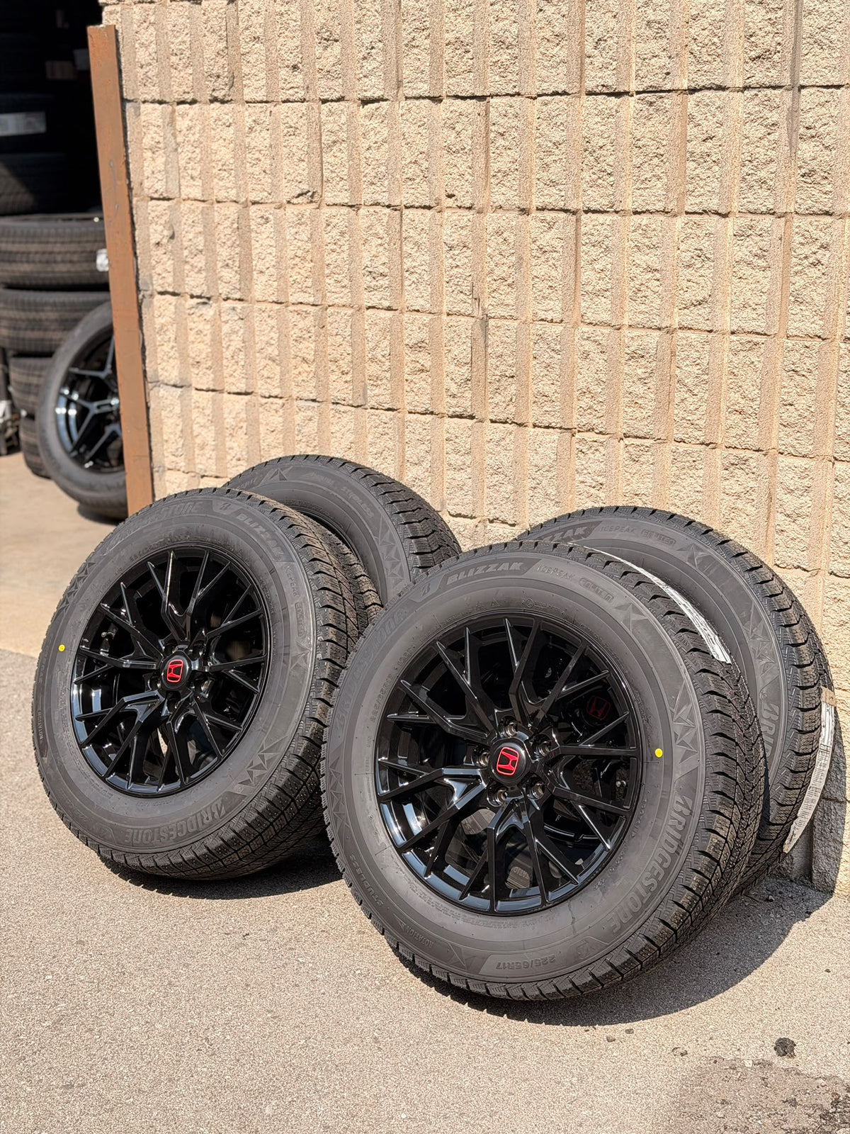 Honda CRV 17" Winter Tire & Wheel Package